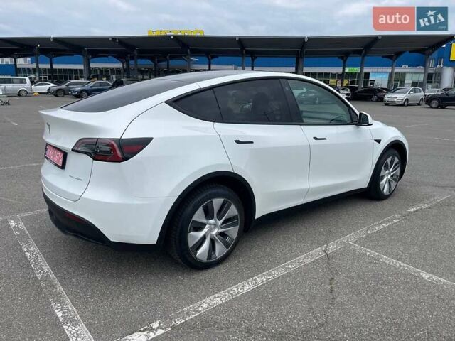 Белый Тесла Model Y, объемом двигателя 0 л и пробегом 56 тыс. км за 31500 $, фото 6 на Automoto.ua