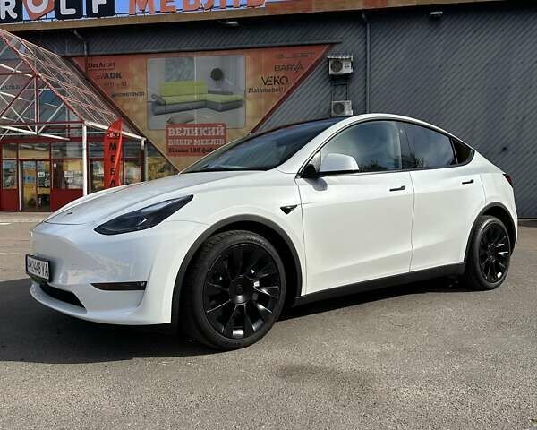 Белый Тесла Model Y, объемом двигателя 0 л и пробегом 23 тыс. км за 27500 $, фото 3 на Automoto.ua