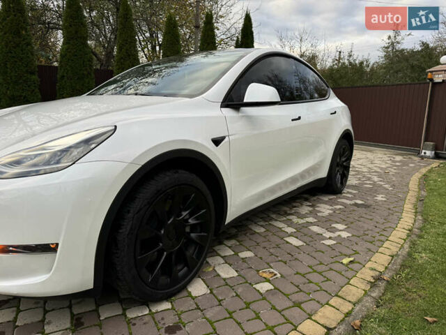 Белый Тесла Model Y, объемом двигателя 0 л и пробегом 18 тыс. км за 29800 $, фото 13 на Automoto.ua