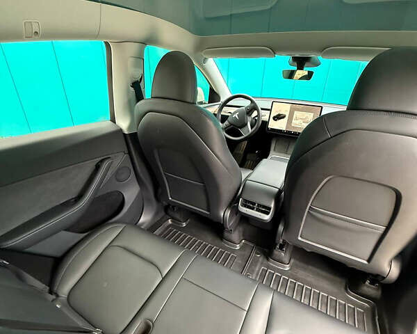 Білий Тесла Model Y, об'ємом двигуна 0 л та пробігом 47 тис. км за 32500 $, фото 11 на Automoto.ua