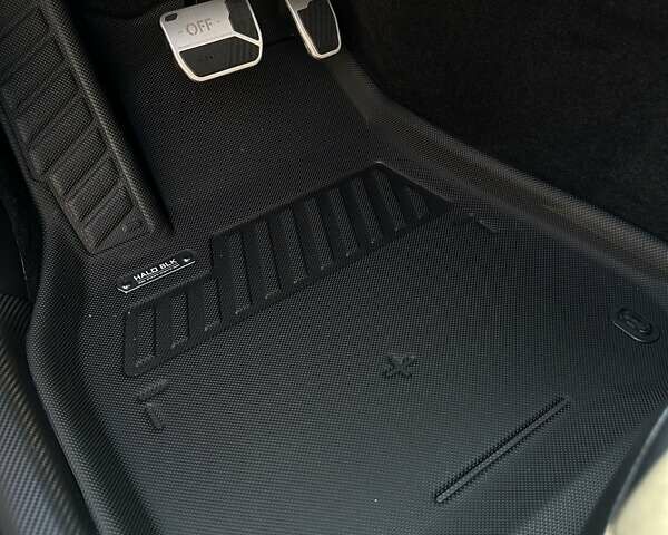 Білий Тесла Model Y, об'ємом двигуна 0 л та пробігом 75 тис. км за 33500 $, фото 15 на Automoto.ua