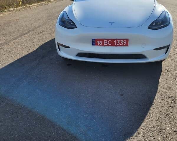 Белый Тесла Model Y, объемом двигателя 0 л и пробегом 4 тыс. км за 27400 $, фото 3 на Automoto.ua