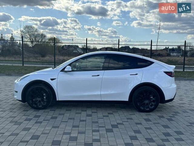 Белый Тесла Model Y, объемом двигателя 0 л и пробегом 58 тыс. км за 32490 $, фото 9 на Automoto.ua