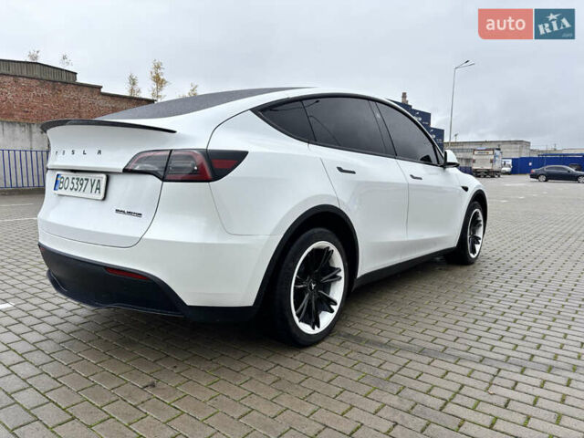 Білий Тесла Model Y, об'ємом двигуна 0 л та пробігом 45 тис. км за 27500 $, фото 20 на Automoto.ua