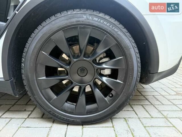 Белый Тесла Model Y, объемом двигателя 0 л и пробегом 33 тыс. км за 32000 $, фото 17 на Automoto.ua