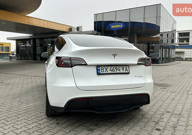 Белый Тесла Model Y, объемом двигателя 0 л и пробегом 25 тыс. км за 26800 $, фото 4 на Automoto.ua
