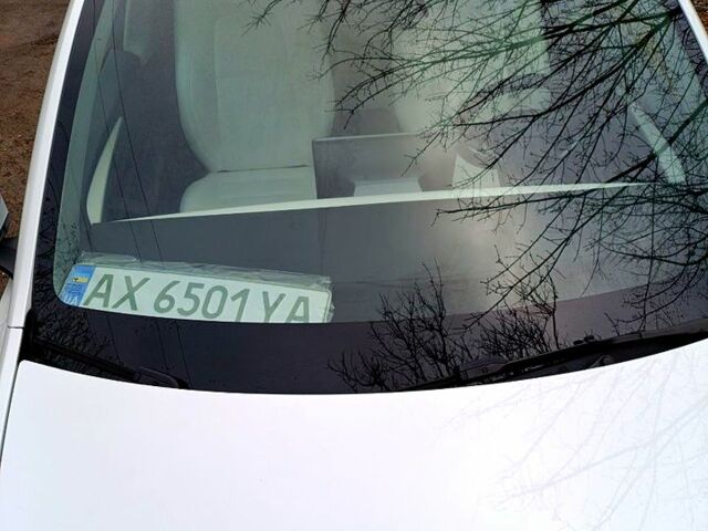 Белый Тесла Model Y, объемом двигателя 0.33 л и пробегом 53 тыс. км за 29000 $, фото 10 на Automoto.ua