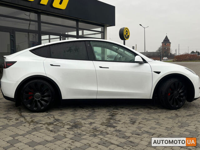 Білий Тесла Model Y, об'ємом двигуна 82 л та пробігом 33 тис. км за 35000 $, фото 7 на Automoto.ua