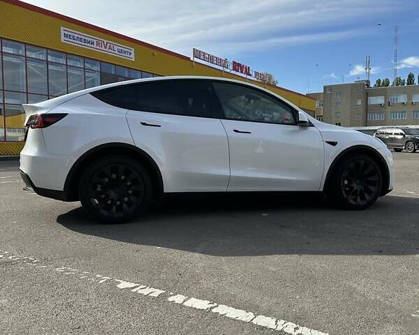 Белый Тесла Model Y, объемом двигателя 0 л и пробегом 23 тыс. км за 27500 $, фото 6 на Automoto.ua