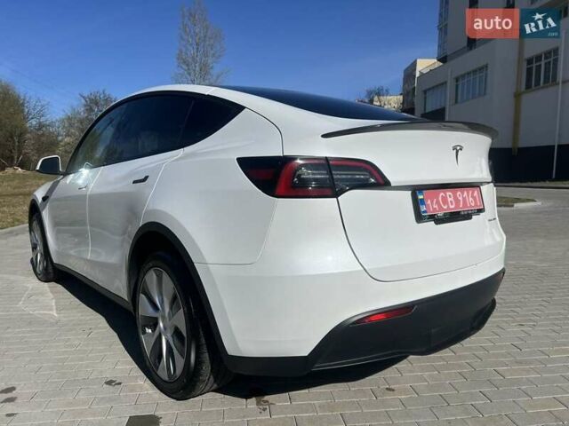 Білий Тесла Model Y, об'ємом двигуна 0 л та пробігом 37 тис. км за 27900 $, фото 12 на Automoto.ua