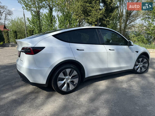 Белый Тесла Model Y, объемом двигателя 0 л и пробегом 24 тыс. км за 32500 $, фото 6 на Automoto.ua