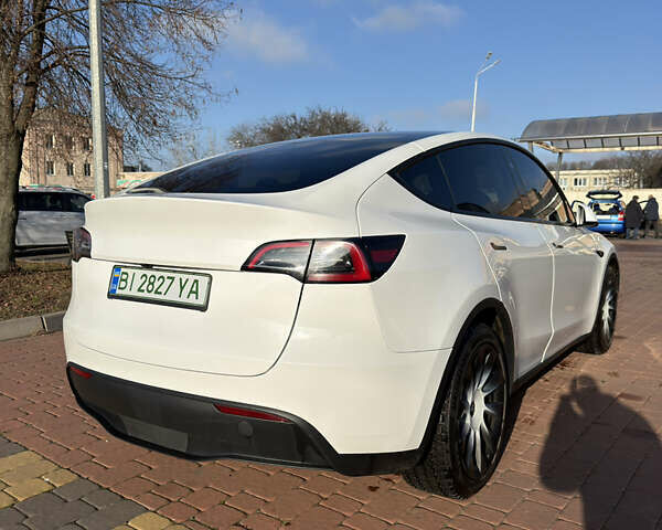 Белый Тесла Model Y, объемом двигателя 0 л и пробегом 29 тыс. км за 29500 $, фото 3 на Automoto.ua