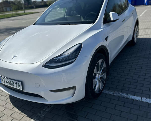 Белый Тесла Model Y, объемом двигателя 0 л и пробегом 32 тыс. км за 27199 $, фото 24 на Automoto.ua