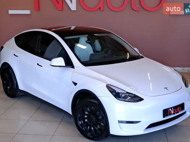 Белый Тесла Model Y, объемом двигателя 0 л и пробегом 52 тыс. км за 26900 $, фото 12 на Automoto.ua