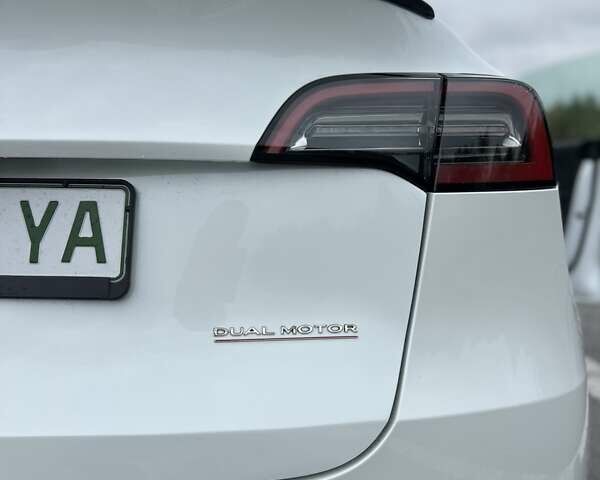 Белый Тесла Model Y, объемом двигателя 0 л и пробегом 24 тыс. км за 32800 $, фото 9 на Automoto.ua