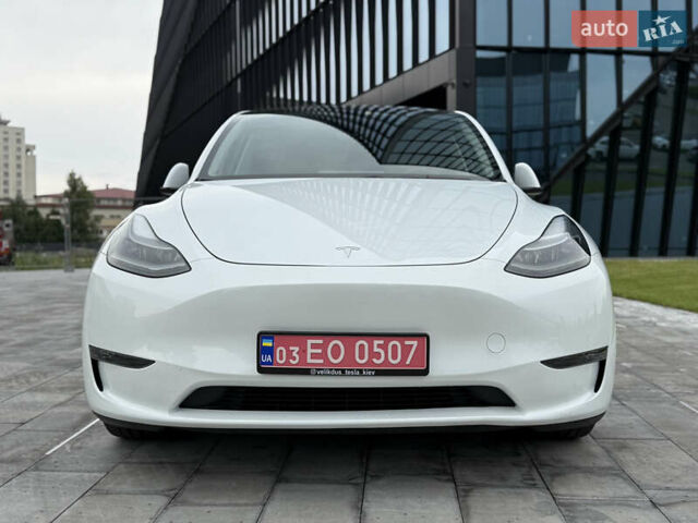 Белый Тесла Model Y, объемом двигателя 0 л и пробегом 45 тыс. км за 35500 $, фото 6 на Automoto.ua