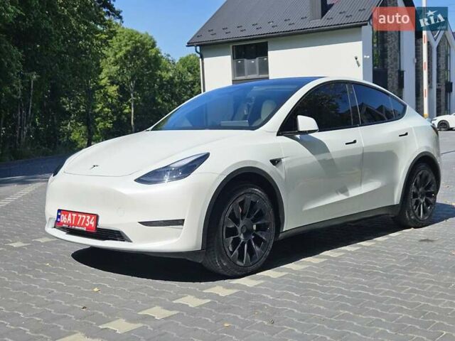 Білий Тесла Model Y, об'ємом двигуна 0 л та пробігом 108 тис. км за 24500 $, фото 5 на Automoto.ua