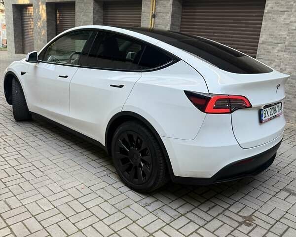 Белый Тесла Model Y, объемом двигателя 0 л и пробегом 33 тыс. км за 32000 $, фото 27 на Automoto.ua