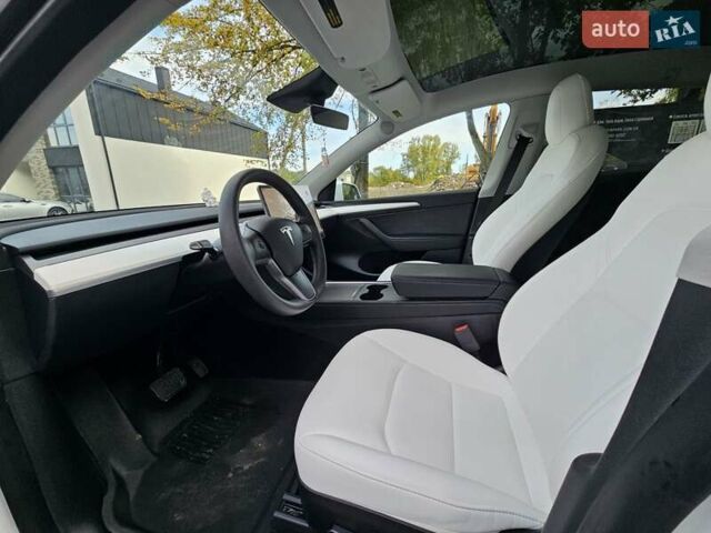 Тесла Model Y 2023 в Тернополе на Automoto.ua Белый Тесла Model Y, объемом двигателя 0 л и пробегом 36 тыс. км за 28000 $, фото 13 на Automoto.ua