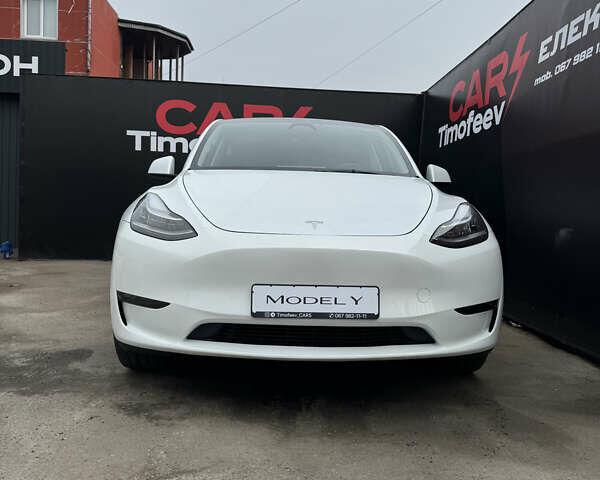 Білий Тесла Model Y, об'ємом двигуна 0 л та пробігом 5 тис. км за 39999 $, фото 1 на Automoto.ua