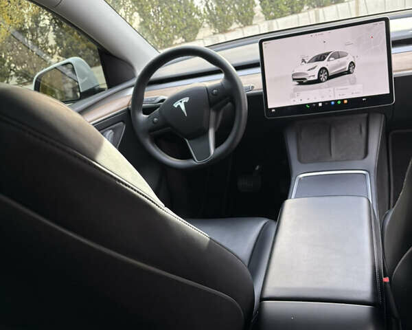 Білий Тесла Model Y, об'ємом двигуна 0 л та пробігом 31 тис. км за 24400 $, фото 15 на Automoto.ua