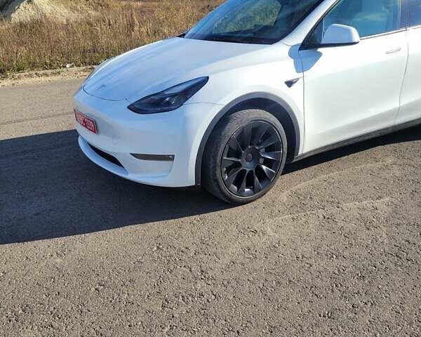 Белый Тесла Model Y, объемом двигателя 0 л и пробегом 4 тыс. км за 27400 $, фото 22 на Automoto.ua