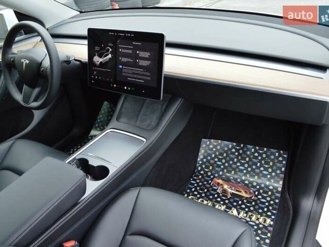 Белый Тесла Model Y, объемом двигателя 0 л и пробегом 10 тыс. км за 34500 $, фото 38 на Automoto.ua