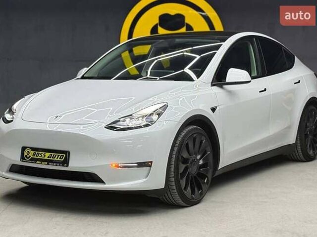 Білий Тесла Model Y, об'ємом двигуна 0 л та пробігом 12 тис. км за 30000 $, фото 2 на Automoto.ua