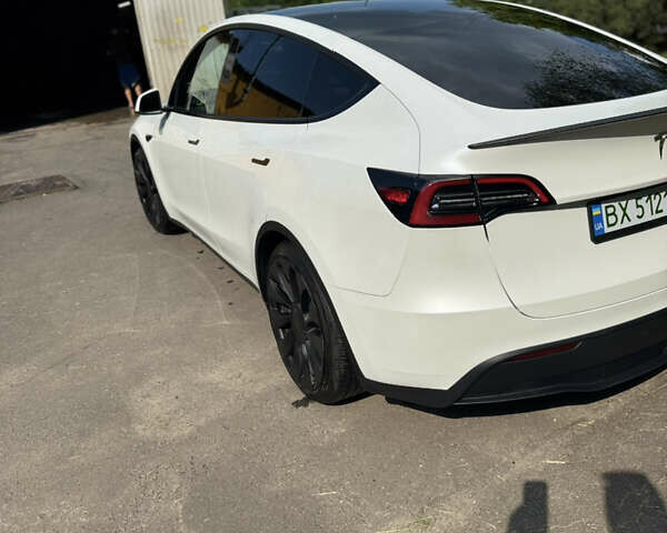 Белый Тесла Model Y, объемом двигателя 0 л и пробегом 48 тыс. км за 27800 $, фото 6 на Automoto.ua