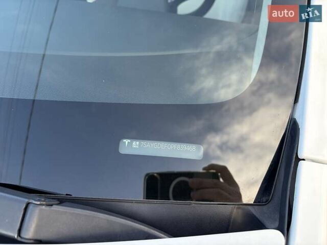 Белый Тесла Model Y, объемом двигателя 0 л и пробегом 47 тыс. км за 32500 $, фото 12 на Automoto.ua