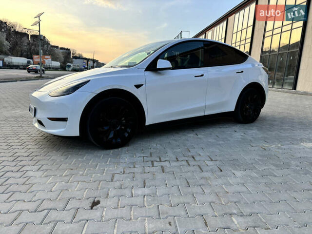 Белый Тесла Model Y, объемом двигателя 0 л и пробегом 40 тыс. км за 28000 $, фото 19 на Automoto.ua
