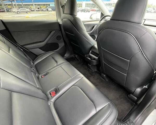 Белый Тесла Model Y, объемом двигателя 0 л и пробегом 42 тыс. км за 36500 $, фото 12 на Automoto.ua