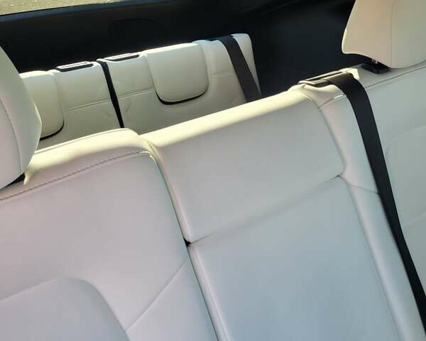 Белый Тесла Model Y, объемом двигателя 0 л и пробегом 4 тыс. км за 27400 $, фото 28 на Automoto.ua