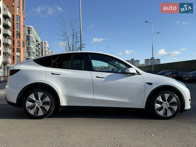 Белый Тесла Model Y, объемом двигателя 0 л и пробегом 35 тыс. км за 33777 $, фото 15 на Automoto.ua