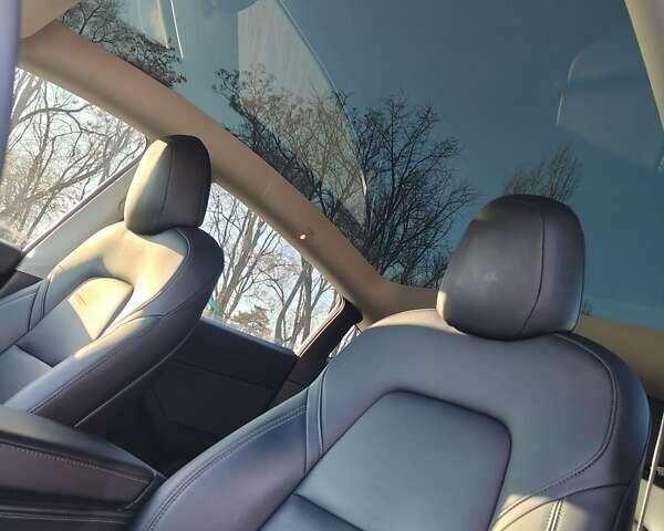Белый Тесла Model Y, объемом двигателя 0 л и пробегом 100 тыс. км за 24444 $, фото 13 на Automoto.ua