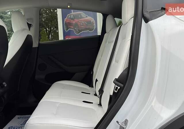 Белый Тесла Model Y, объемом двигателя 0 л и пробегом 34 тыс. км за 27500 $, фото 15 на Automoto.ua