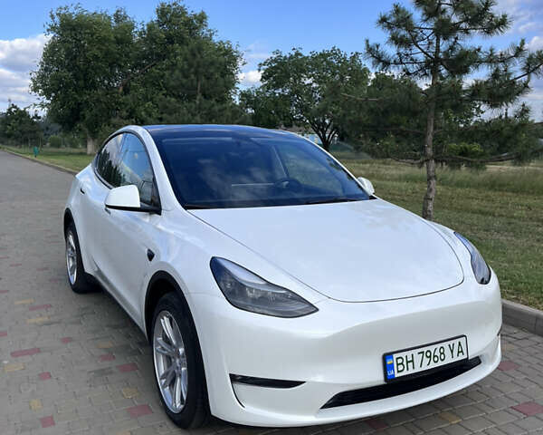Белый Тесла Model Y, объемом двигателя 0 л и пробегом 12 тыс. км за 28800 $, фото 13 на Automoto.ua
