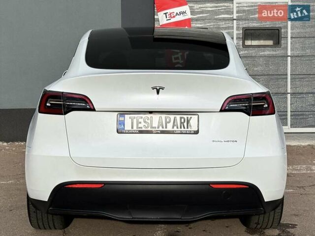 Белый Тесла Model Y, объемом двигателя 0 л и пробегом 89 тыс. км за 30999 $, фото 8 на Automoto.ua