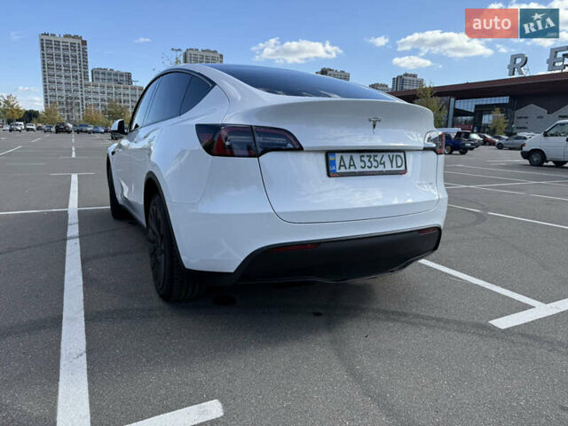 Тесла Model Y 2023 в Киеве на Automoto.ua Белый Тесла Model Y, объемом двигателя 0 л и пробегом 70 тыс. км за 31000 $, фото 9 на Automoto.ua