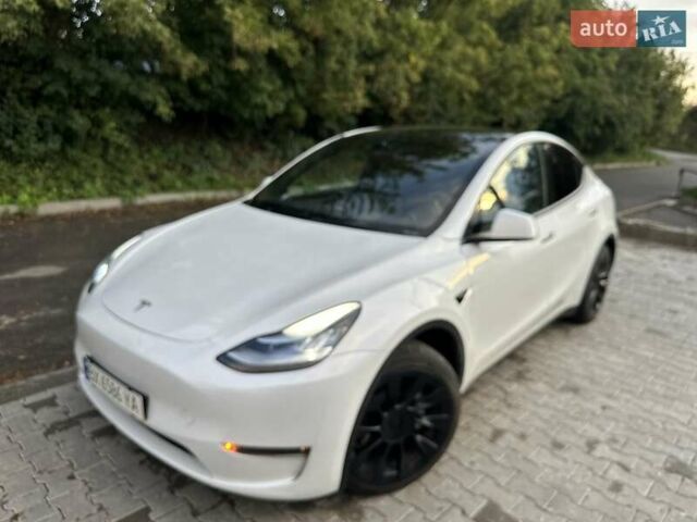 Белый Тесла Model Y, объемом двигателя 0 л и пробегом 62 тыс. км за 24999 $, фото 14 на Automoto.ua