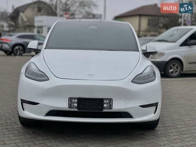 Білий Тесла Model Y, об'ємом двигуна 0 л та пробігом 27 тис. км за 28500 $, фото 5 на Automoto.ua