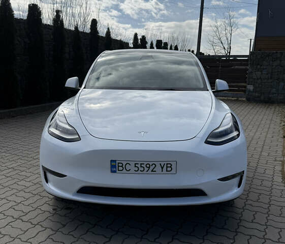 Белый Тесла Model Y, объемом двигателя 0 л и пробегом 32 тыс. км за 28200 $, фото 3 на Automoto.ua