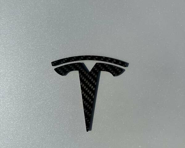 Білий Тесла Model Y, об'ємом двигуна 0 л та пробігом 75 тис. км за 33500 $, фото 10 на Automoto.ua