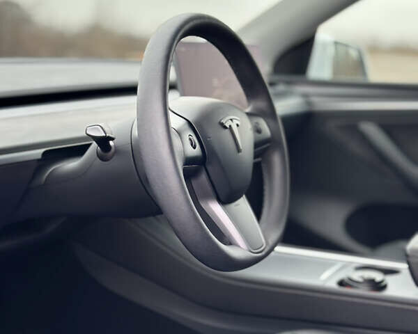 Білий Тесла Model Y, об'ємом двигуна 0 л та пробігом 76 тис. км за 29000 $, фото 22 на Automoto.ua