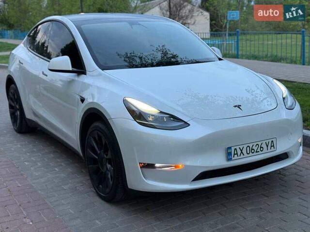 Белый Тесла Model Y, объемом двигателя 0 л и пробегом 36 тыс. км за 28500 $, фото 2 на Automoto.ua