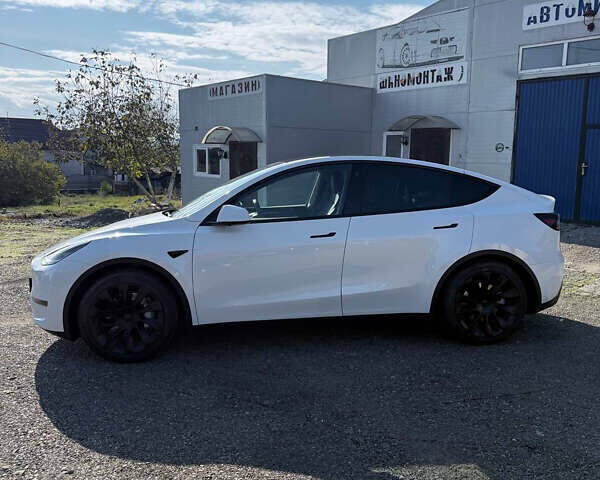 Білий Тесла Model Y, об'ємом двигуна 0 л та пробігом 23 тис. км за 28500 $, фото 3 на Automoto.ua