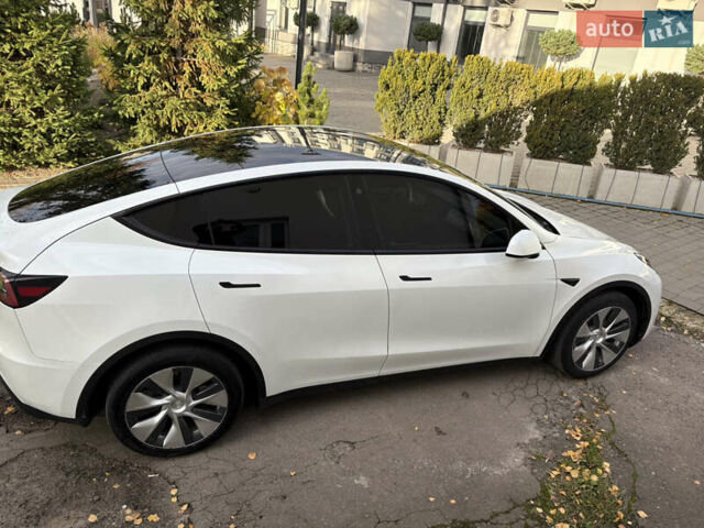 Білий Тесла Model Y, об'ємом двигуна 0 л та пробігом 31 тис. км за 24400 $, фото 4 на Automoto.ua