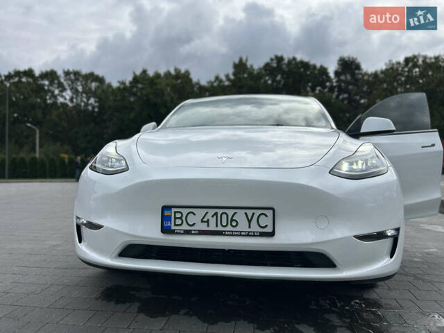 Белый Тесла Model Y, объемом двигателя 0 л и пробегом 18 тыс. км за 28950 $, фото 16 на Automoto.ua