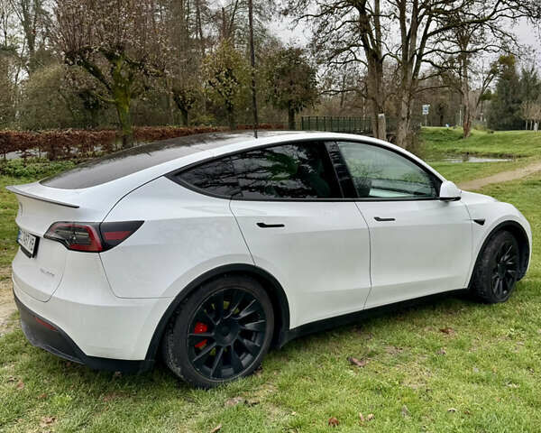 Белый Тесла Model Y, объемом двигателя 0 л и пробегом 35 тыс. км за 28800 $, фото 5 на Automoto.ua