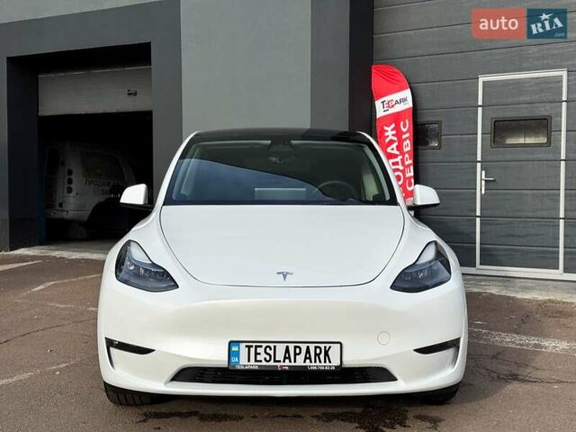 Белый Тесла Model Y, объемом двигателя 0 л и пробегом 89 тыс. км за 30999 $, фото 2 на Automoto.ua